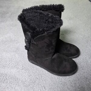 Kohl's Womens 7 Junebug Winter Boots Black Faux Fur Button Detail